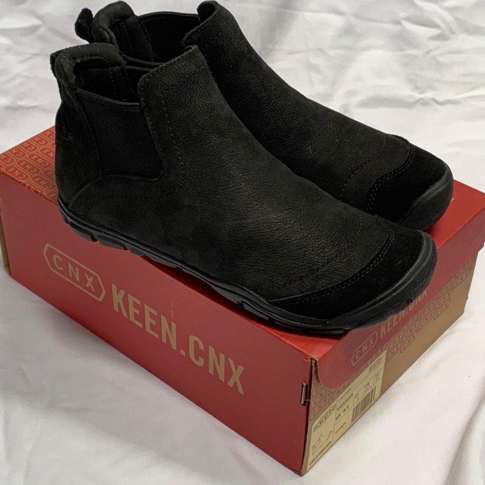 NEW Keen CNX II Chelsea Boots Black Suede Leather New in Box
